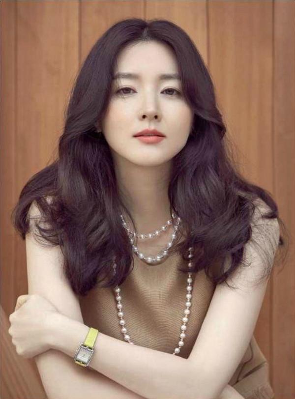 凍齡女神李英愛,年過半百,還有“嬰兒肌”,身材比例完美,羨慕 凍齡女神李英愛,年過半百,還有“嬰兒肌”,身材比例完美,羨慕