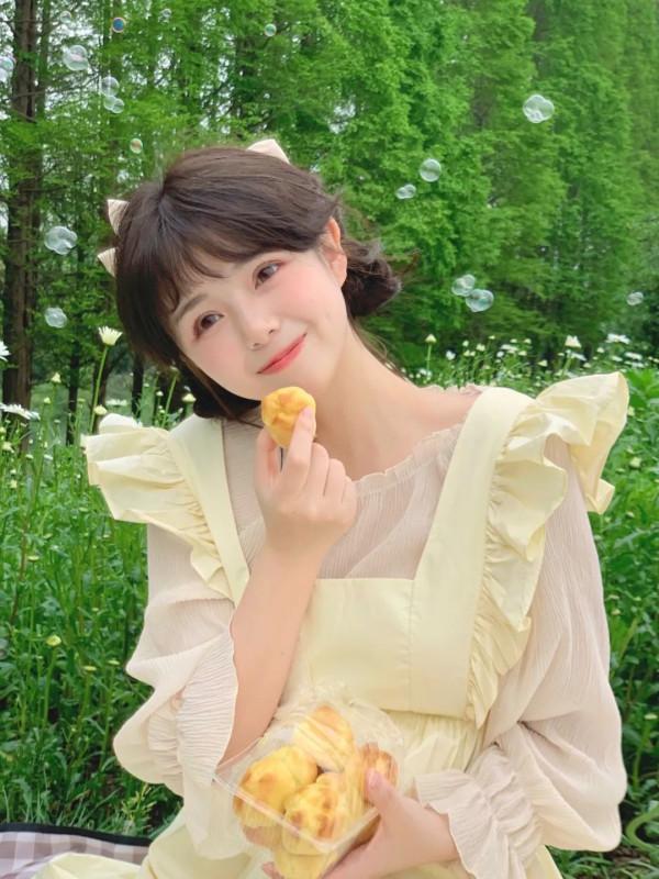 別再披頭散髮了!這幾款顯高吸睛的髮型,氣質又撩人 別再披頭散髮了!這幾款顯高吸睛的髮型,氣質又撩人