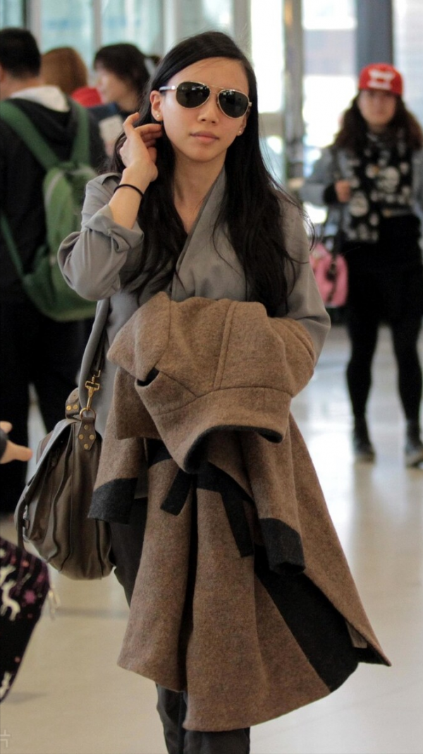 李靚蕾為何有底氣，扯下王力宏“優質偶像”的遮羞布？