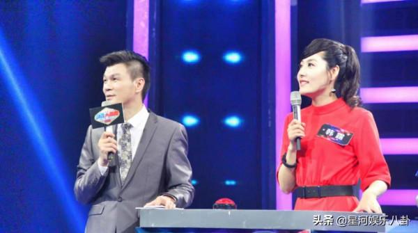 知名主持李彬因病入院！躺病床面色蒼白憔悴，臉部浮腫到不敢認