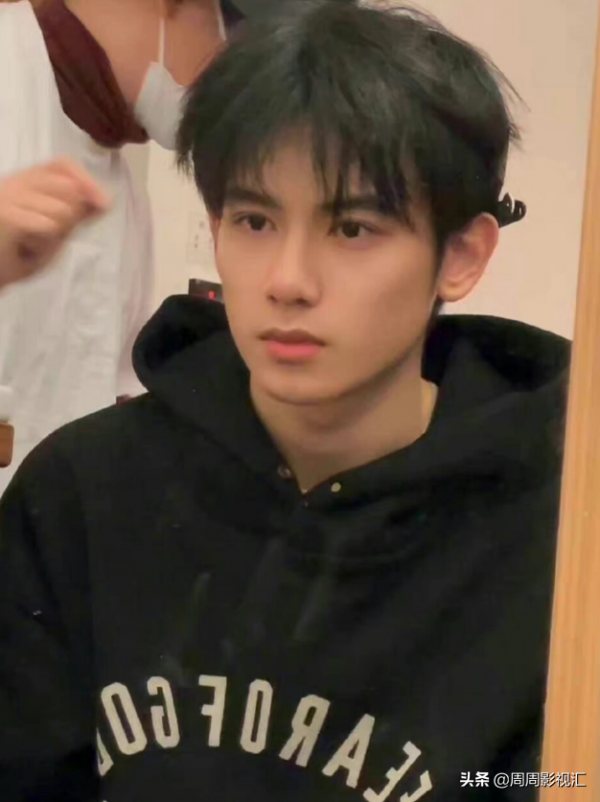 影版《一人之下》路透曝光，喬振宇體態完美，寶兒姐造型認真的？