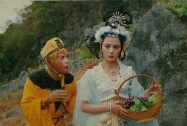 豬八戒打死玉面狐狸的真相,西遊世界的吃絕戶,財物全被搶走 豬八戒打死玉面狐狸的真相,西遊世界的吃絕戶,財物全被搶走