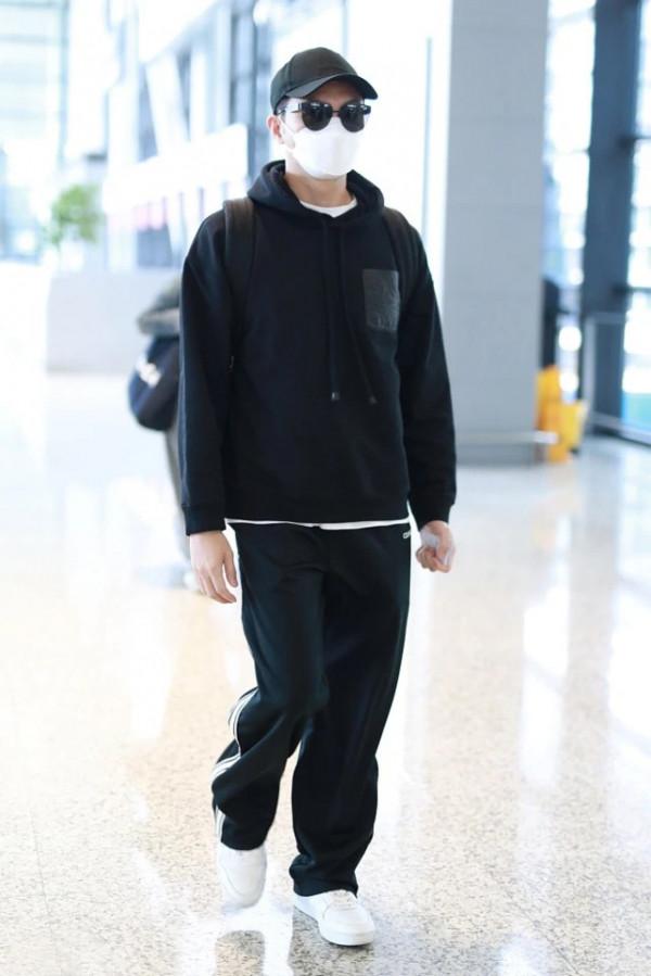 男人想年輕,不要亂穿衣!看張智霖的造型,50歲穿出20多歲的狀態 男人想年輕,不要亂穿衣!看張智霖的造型,50歲穿出20多歲的狀態