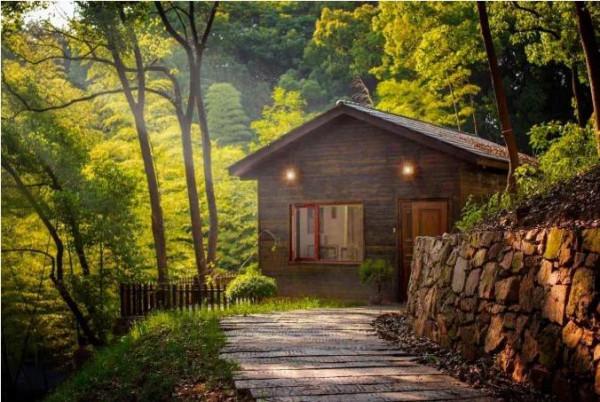 桃花島、桃花山、桃花石、桃花峪、桃花潭&hellip;&hellip;我們進入了桃花陣