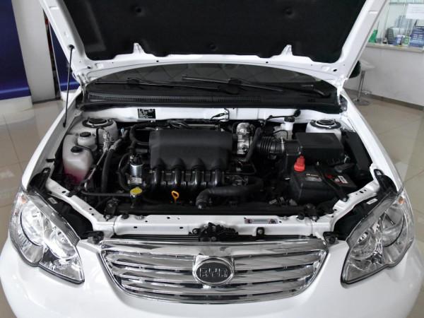 4.49萬,目前最便宜的三廂家轎之一,實拍比亞迪F3 4.49萬,目前最便宜的三廂家轎之一,實拍比亞迪F3