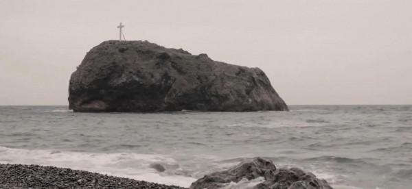 英國一家人在海船上,遭遇虎鯨圍獵,逃脫之後,主人寫下驚險自傳 英國一家人在海船上,遭遇虎鯨圍獵,逃脫之後,主人寫下驚險自傳