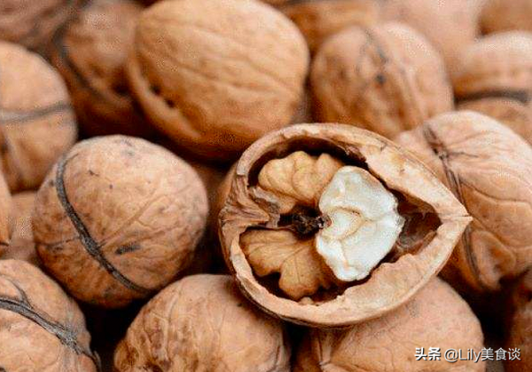 冬天易疲勞，7種食物要多吃，“卵磷脂”含量高，男女老幼都受益