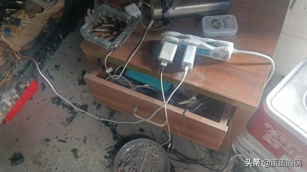 人回來了，家卻沒有了，東西都化為灰燼，誰懂看是什麼原因嗎？