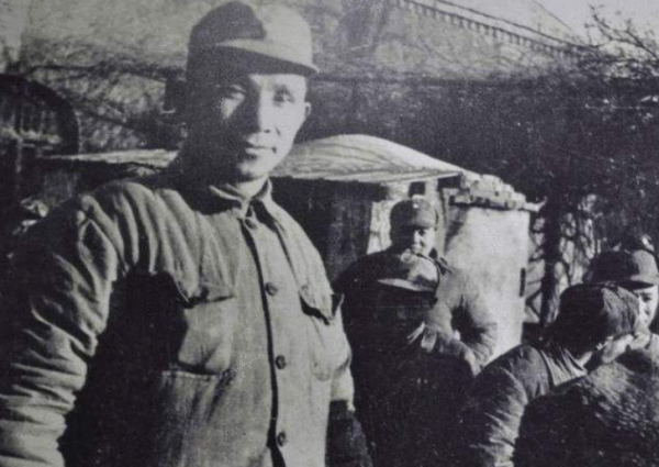 林彪列4點原因反對援朝，毛主席堅持出兵，蔣介石：沒人打得過他