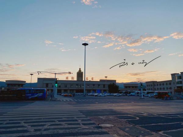 吉林省著名邊境小城，與朝鮮隔江相望，風格獨特，現在遊客卻不多