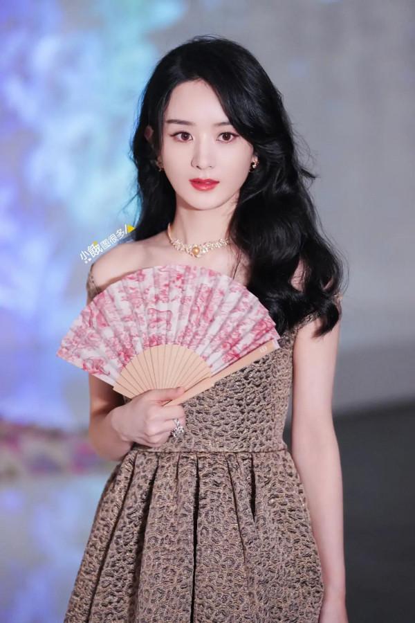 趙麗穎好像更美了