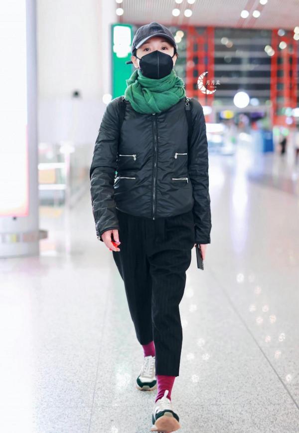 周迅這氣質真耐穿!如此接地氣的搭配,都能看著舒服又好看 周迅這氣質真耐穿!如此接地氣的搭配,都能看著舒服又好看