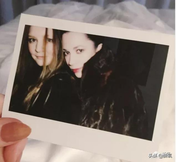 現實中，“皇帝新裝”的故事怎麼越來越多？