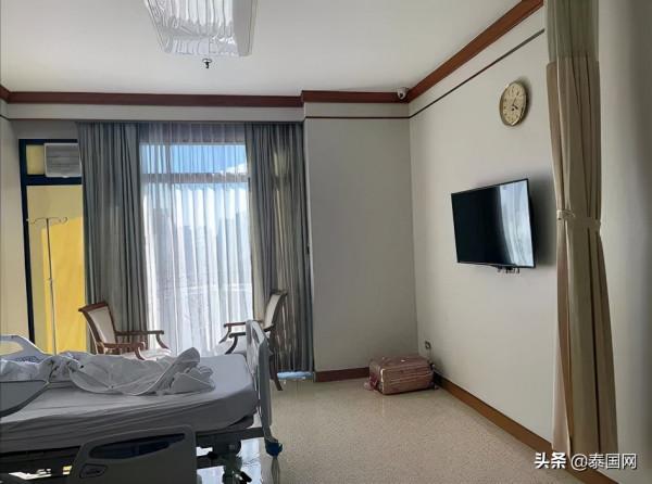 一名中國人在泰確診的抗毒日誌:呼吸困難,喝水像刀割一樣疼.... 一名中國人在泰確診的抗毒日誌:呼吸困難,喝水像刀割一樣疼....