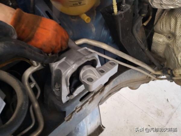 上海大眾途觀燒機油的無奈，換過五個廢氣閥三個透氣壺，今朝解決