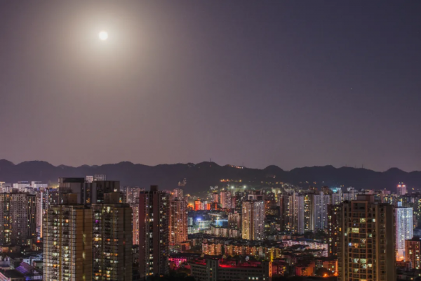 超大光圈真有那麼毒嗎？價效比極高的七工匠25mm F0.95上手體驗