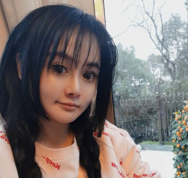 2022開年後爭議多的女星：劉浩存遭人嫌，謝娜人設再次翻車