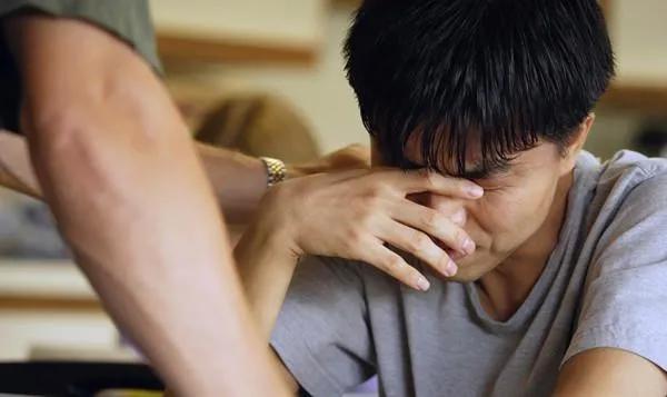 短篇小說：蛻變還是墮落？（上）