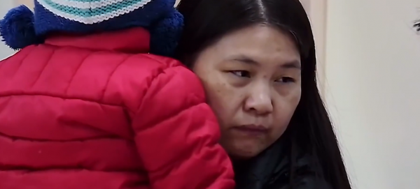 76歲老人心臟停跳半小時，搶救即將無效，2歲小孫子的話喚醒奶奶