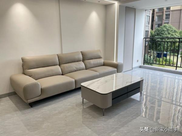 辛苦三個月完工，做開放式廚房非常滿意，無主燈的設計很贊