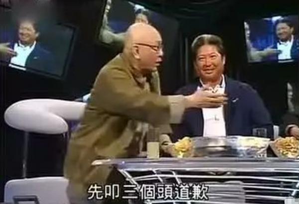 2004年黃霑去世:對成龍撒過尿,單挑過李小龍,還大罵劉德華3年 2004年黃霑去世:對成龍撒過尿,單挑過李小龍,還大罵劉德華3年