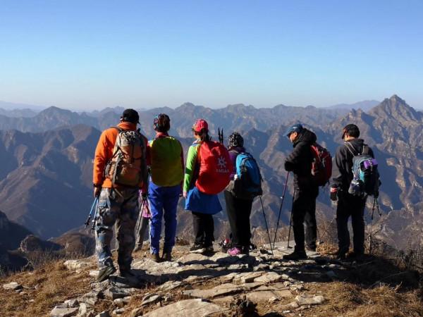 第一次感覺下山路望不到盡頭虐心的菩薩廟環穿 第一次感覺下山路望不到盡頭虐心的菩薩廟環穿
