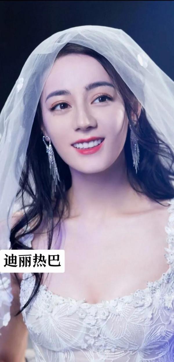 穿婚紗的女明星