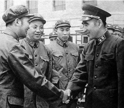 共和國“五虎將”都有誰？為何1947年，陳毅向中央發報沒有徐向前