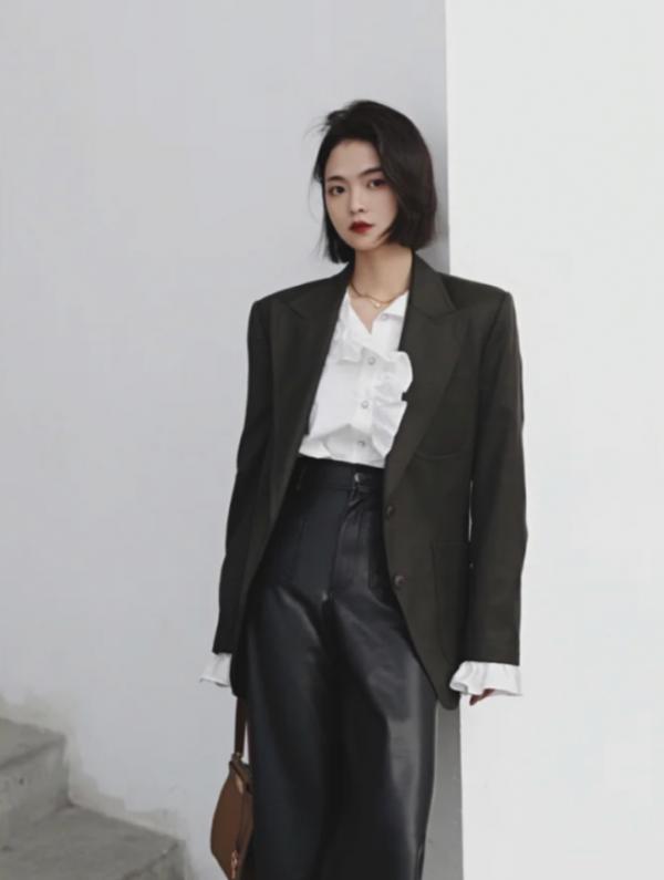 2021秋冬“大女人風”最流行,夠颯夠時髦 2021秋冬“大女人風”最流行,夠颯夠時髦