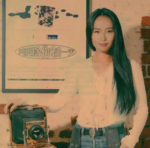 別以為“剪個短髮”就是女扮男裝,這8位女星才叫雌雄難辨 別以為“剪個短髮”就是女扮男裝,這8位女星才叫雌雄難辨