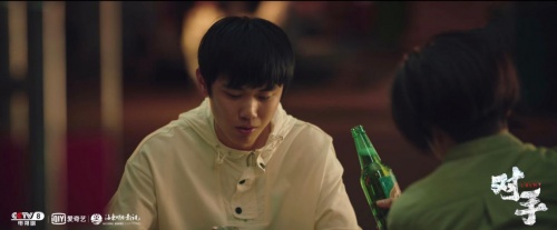 電視劇《對手》熱播中，鍾林煜飾段迎九侄子 網友：網咖被抓太還原