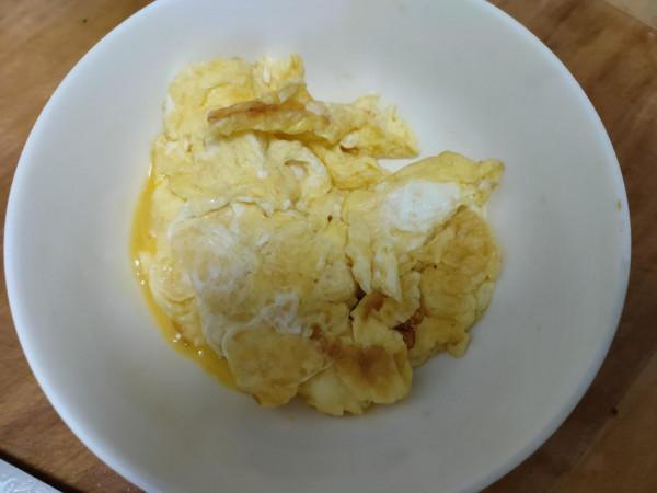 夏天，適合多吃些木耳，加入2樣一起炒，營養又健康