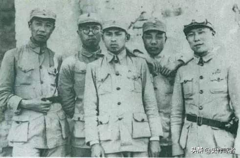 1955年授銜時，有十位開國上將被當場任命為軍區司令，他們都是誰