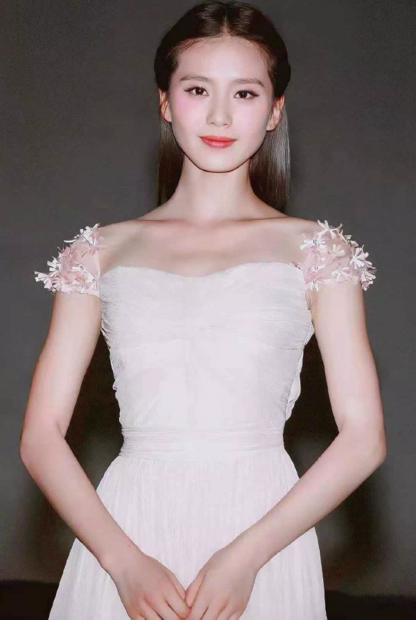 楊冪伸脖似鴕鳥,鹿晗關曉彤像老大爺,儀態差,顏值再高也白搭 楊冪伸脖似鴕鳥,鹿晗關曉彤像老大爺,儀態差,顏值再高也白搭