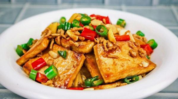 元旦家宴,這4道吉祥菜記得端上桌,簡單好做,寓意新年幸福安康 元旦家宴,這4道吉祥菜記得端上桌,簡單好做,寓意新年幸福安康