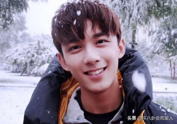 五位長相顯老的90後男星,有人發胖似中年男人,有人被叫叔 五位長相顯老的90後男星,有人發胖似中年男人,有人被叫叔