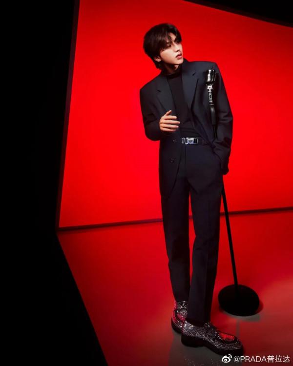 普拉達PRADA代言人蔡徐坤