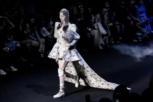 SELAH愢拉2022春夏釋出會 以「芭蕾」之美詮釋愛 SELAH愢拉2022春夏釋出會 以「芭蕾」之美詮釋愛