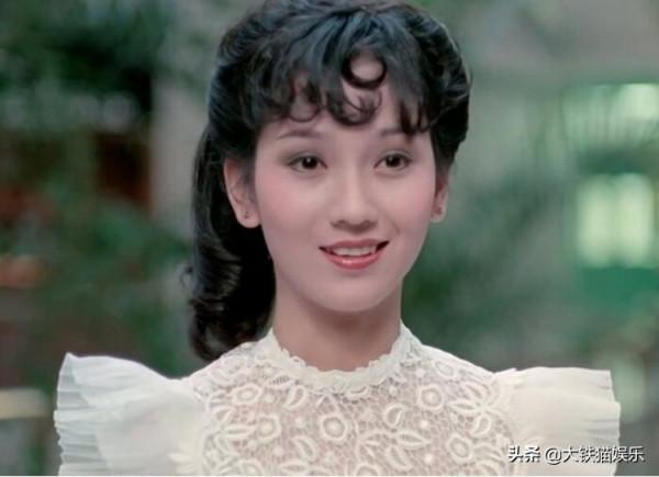 牙齒醜，也不影響成為美人的8大女星，現代人為何不能容忍瑕疵了