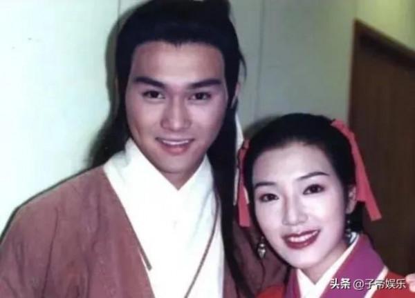 喪妻一年多的黃日華大哥疑似找到了新歡