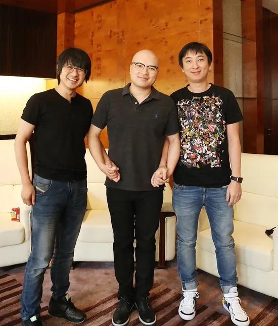 《萬萬》系列播出八年，配角憑藉《揚名立萬》一鳴驚人，主角沉寂