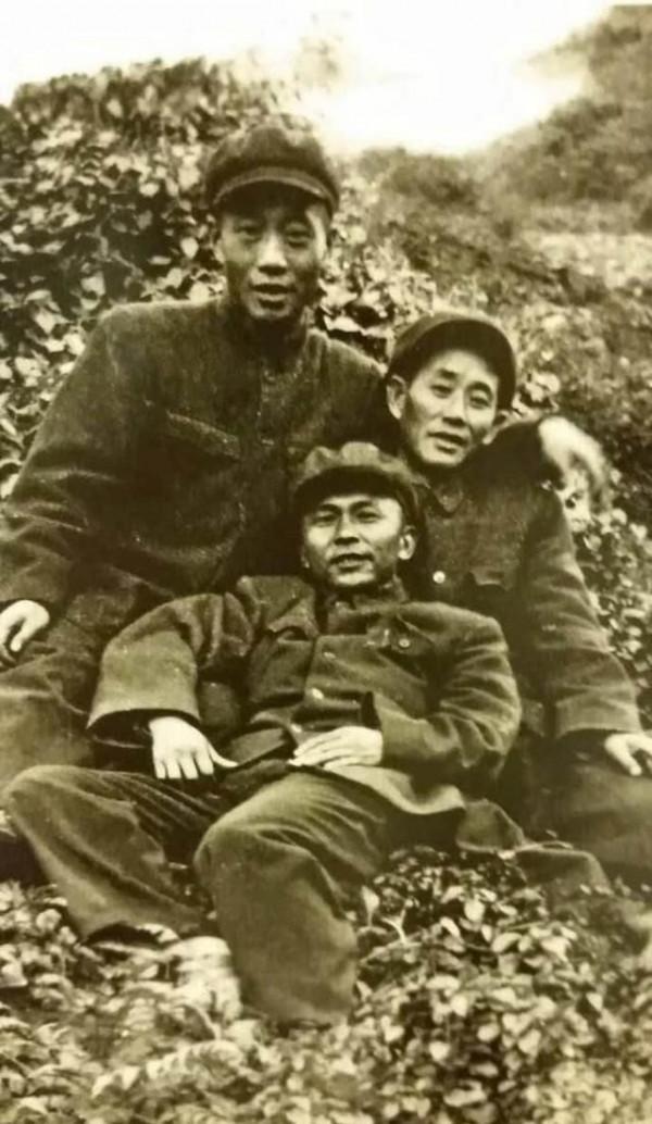 板門店美軍不服,極度謹慎的張祖諒用一極冒險的計劃,令對方老實 板門店美軍不服,極度謹慎的張祖諒用一極冒險的計劃,令對方老實