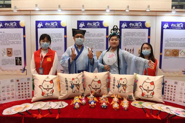 品詩詞、畫團扇、繪兔爺……吉林省圖書館中秋活動異彩紛呈