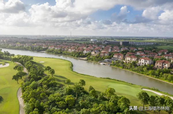 「攬海·高爾夫」臻藏獨棟,也是專案的最後一期 「攬海·高爾夫」臻藏獨棟,也是專案的最後一期