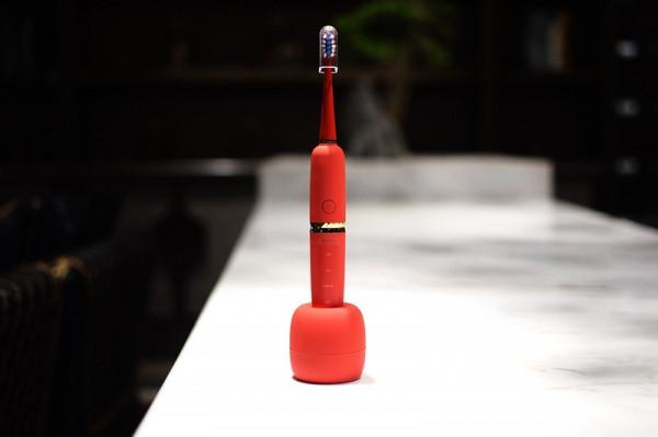 顏值超高 由內至外的清潔 TCL XESS D3光波智慧牙刷 顏值超高 由內至外的清潔 TCL XESS D3光波智慧牙刷