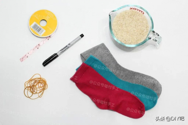 教程丨與孩子一起玩的手工,5分鐘做一隻呆萌兔 教程丨與孩子一起玩的手工,5分鐘做一隻呆萌兔