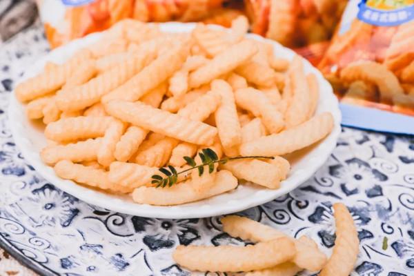 親測李佳琦賣爆的⑨款零食，才3塊8會好吃嗎？