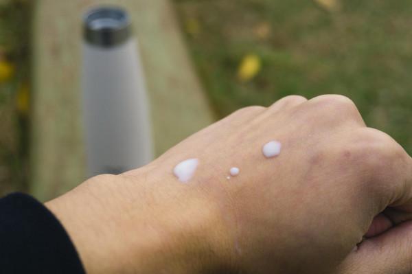 帶娃出行必備單品，娃物無線便攜調奶杯體驗