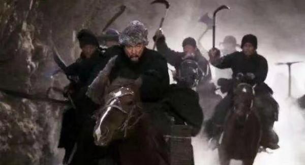 土匪唐漢雲：帶500名匪徒，攔截文工團女兵，後栽在農家婦女手中