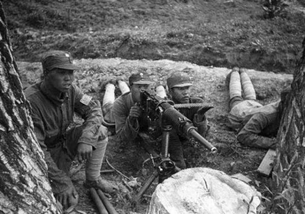 “單兵之王”肖萬世，一生多次被處分，為何一次比一次“光榮”？